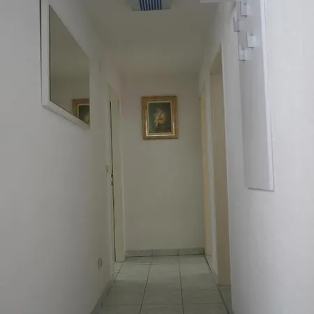 Lejlighed Toma Apartman 2 *
